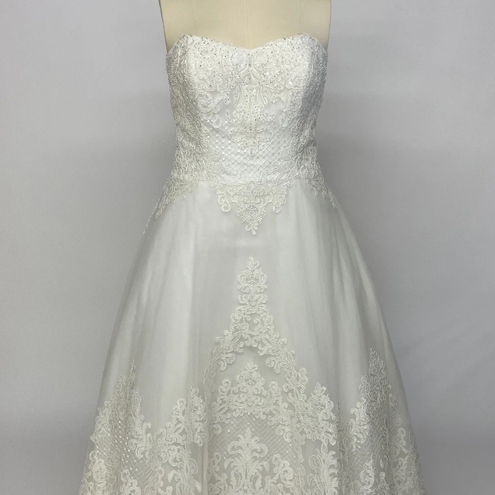 Plus size wedding dress style 4704